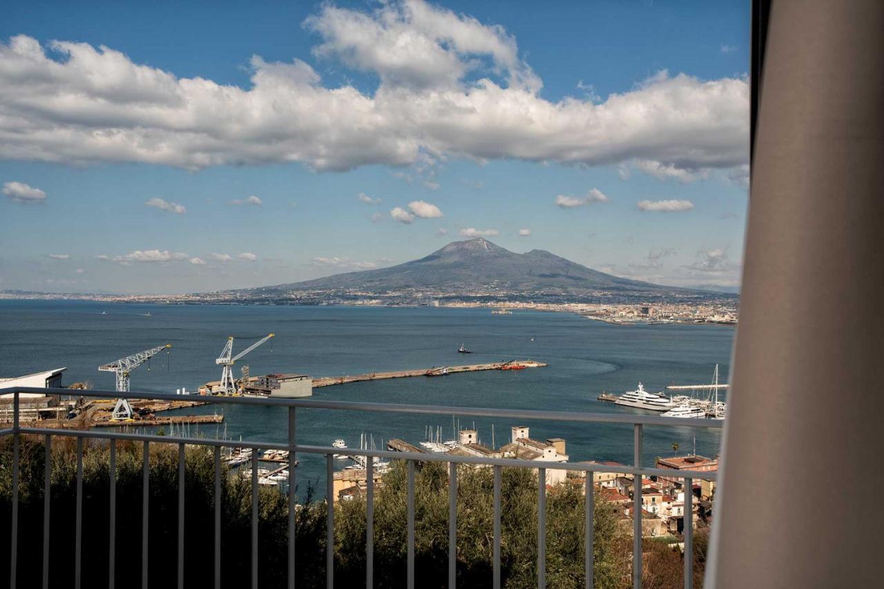 Charme En Bleu Aparthotel Castellammare di Stabia Exteriör bild